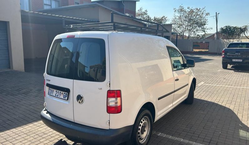 VW Caddy 1.6 full